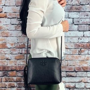 Tory Burch Taylor Camera Bag Black, no tassel, gently used condition!